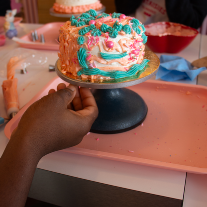 Activité de décoration libre de pâtisseries
