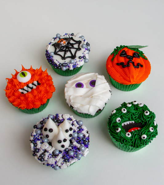 Cours de décoration de cupcakes d'Halloween épeurant